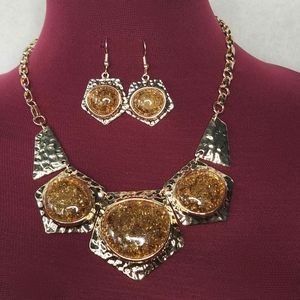 Fashion Jewelry Glitter Metal Necklace & Earring Set Adds A Touch Of Shimmer